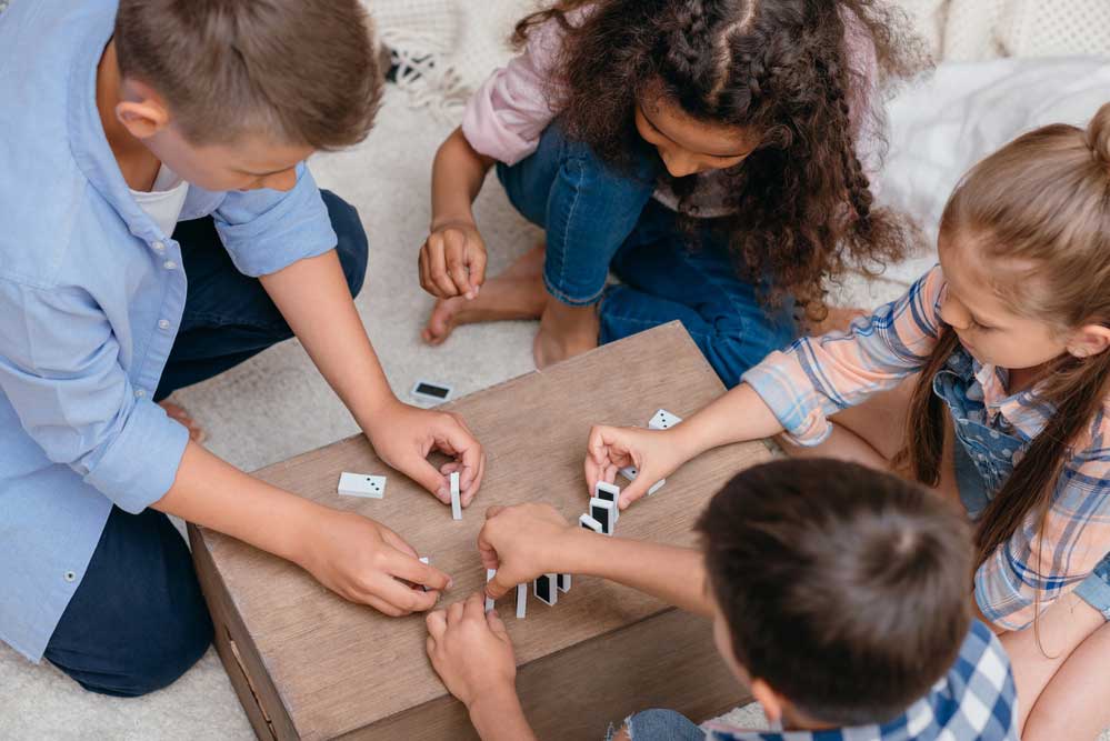 Feste do pijama com as melhores brincadeiras divertidas