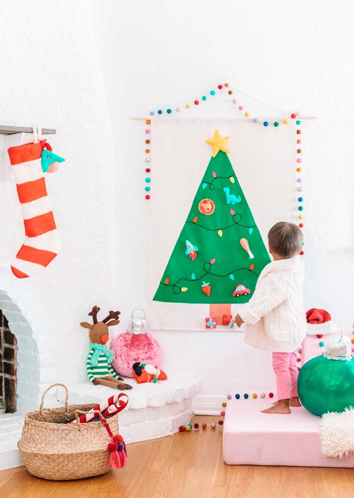 Como fazer um pinheiro de Natal que deixará qualquer casa mais bonita