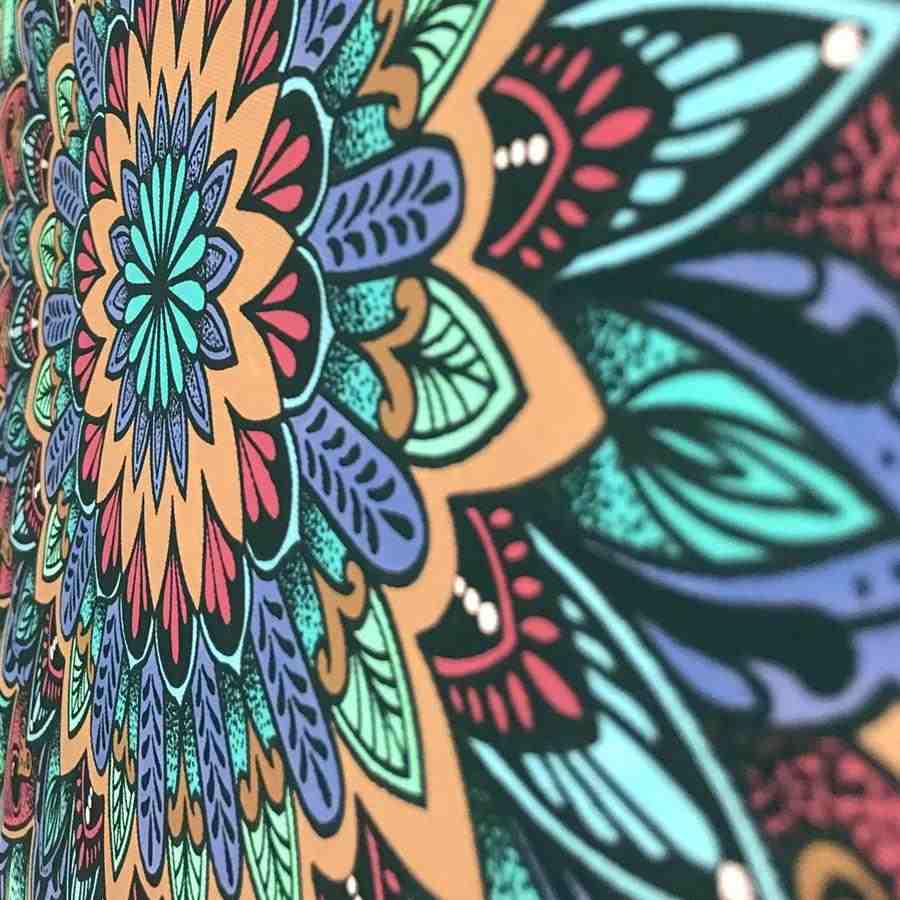 Combinações Perfeitas de Cores em 75 Modelos de Mandalas para Colorir