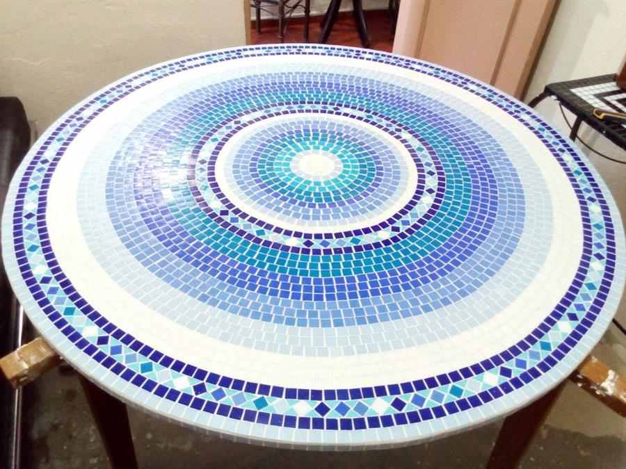 Combinações Perfeitas de Cores em 75 Modelos de Mandalas para Colorir