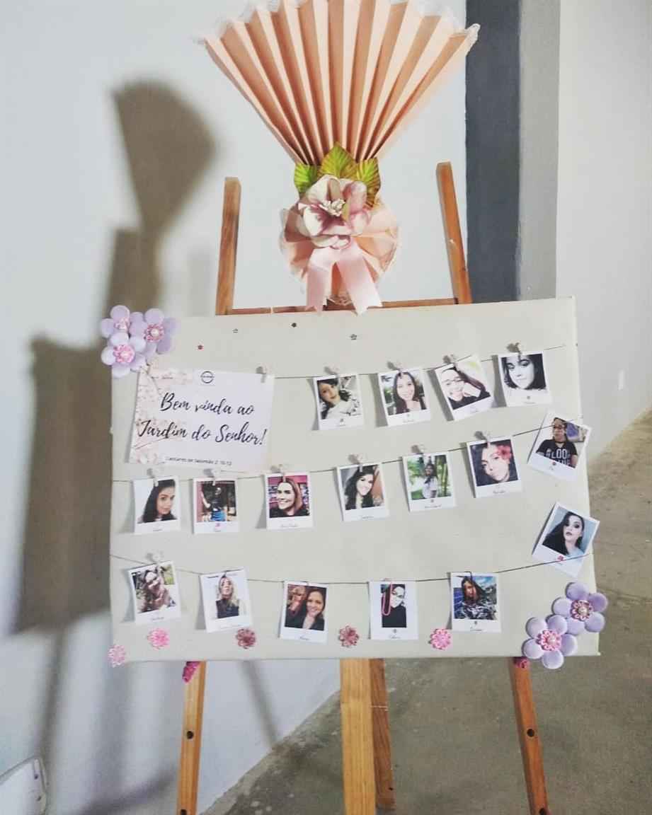 Decorar com mural de fotos? Confira ideias fáceis e criativas!