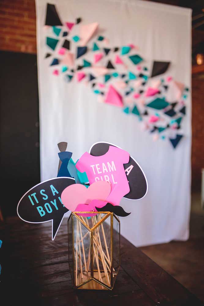 Organizando uma revelação de bebê? Veja ideias de decoração e brincadeiras para uma festa incrível!