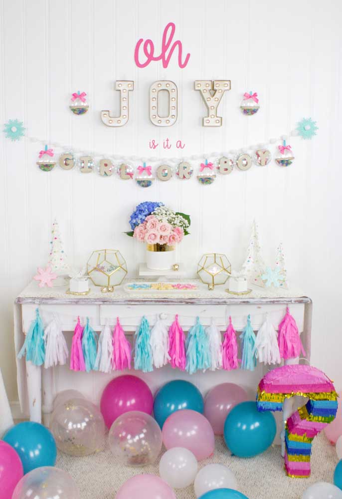 Organizando uma revelação de bebê? Veja ideias de decoração e brincadeiras para uma festa incrível!