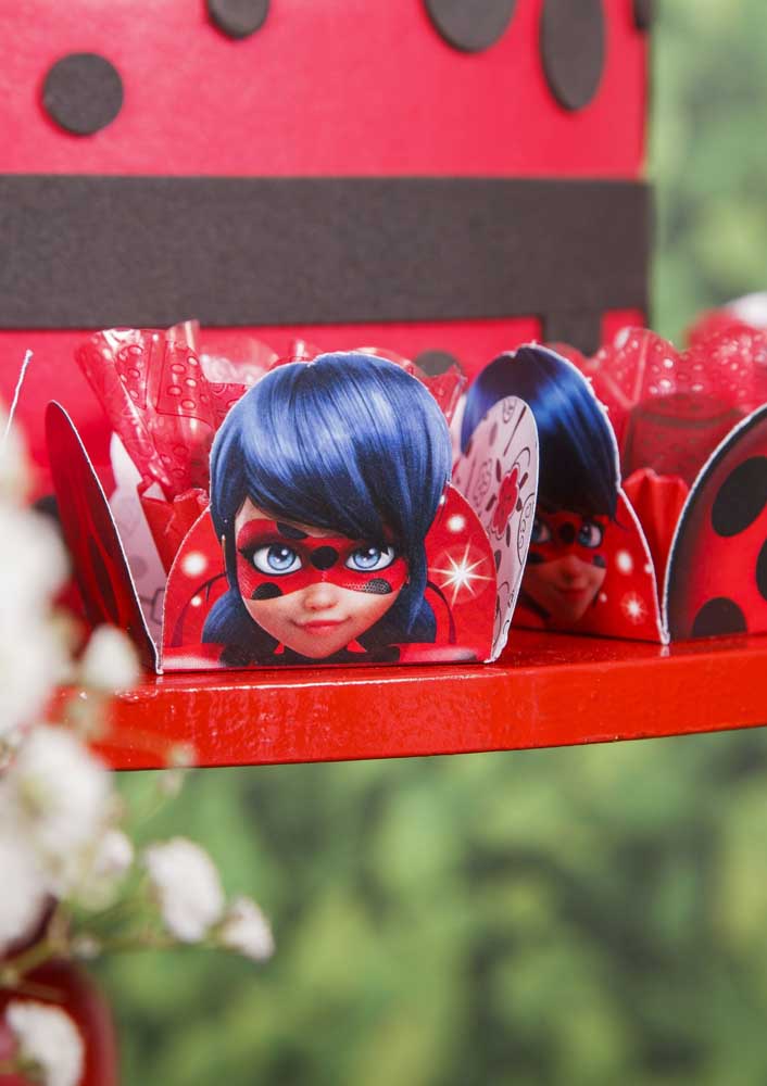 Aguce a imaginação das crianças com ideias criativas de festa temática da Ladybug