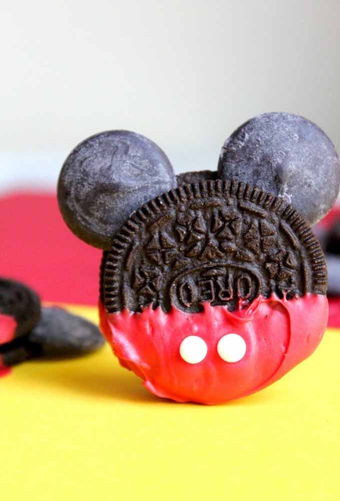 Inspire-se com ideias criativas para decorar a festa temática do Mickey dos seus filhos