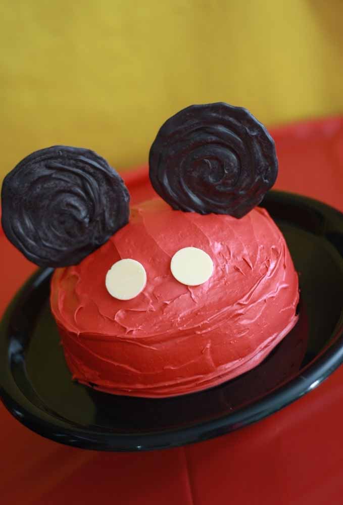 Inspire-se com ideias criativas para decorar a festa temática do Mickey dos seus filhos