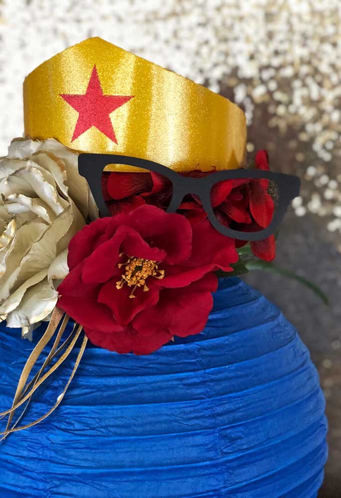 60 ideias incríveis de decoração temática para festa da Mulher Maravilha