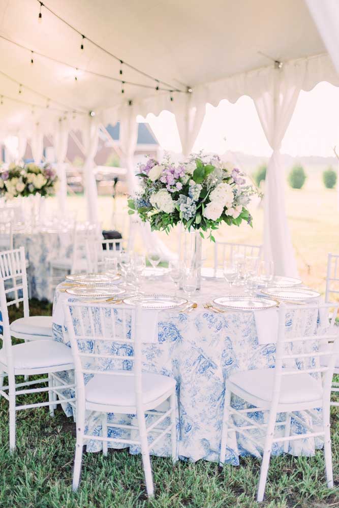 Casamento azul: Combine tons de azul com decoração romântica e criativa