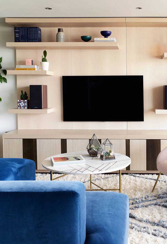 Inspire-se com 60 ideias incríveis para decorar sua sala de TV compacta