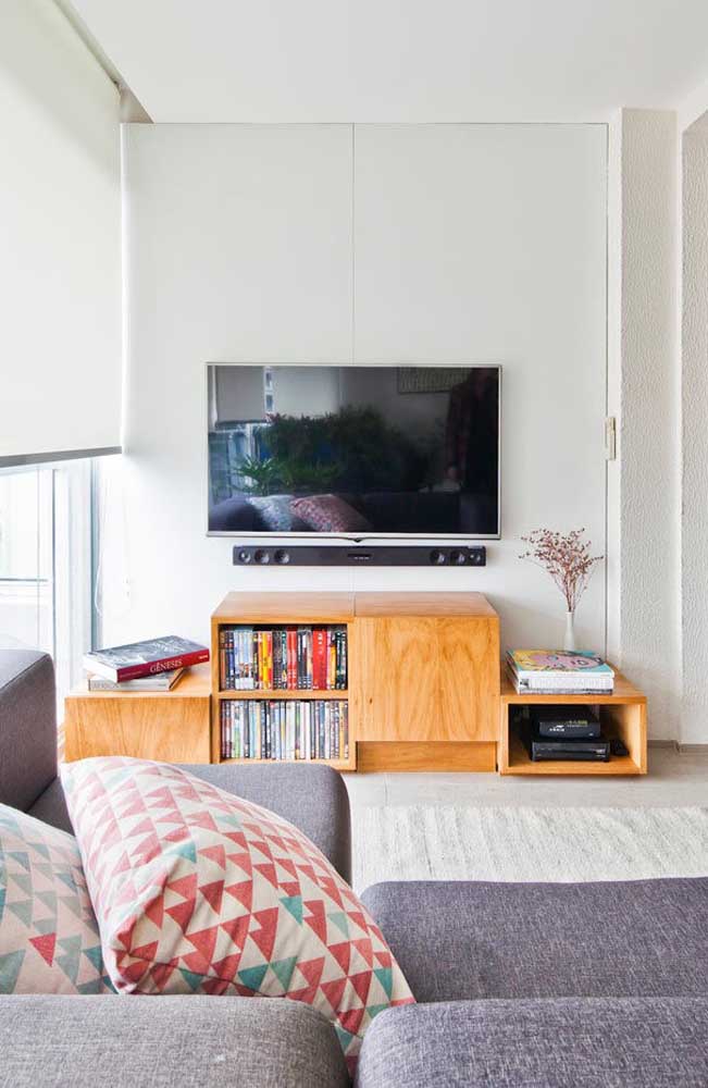 Inspire-se com 60 ideias incríveis para decorar sua sala de TV compacta