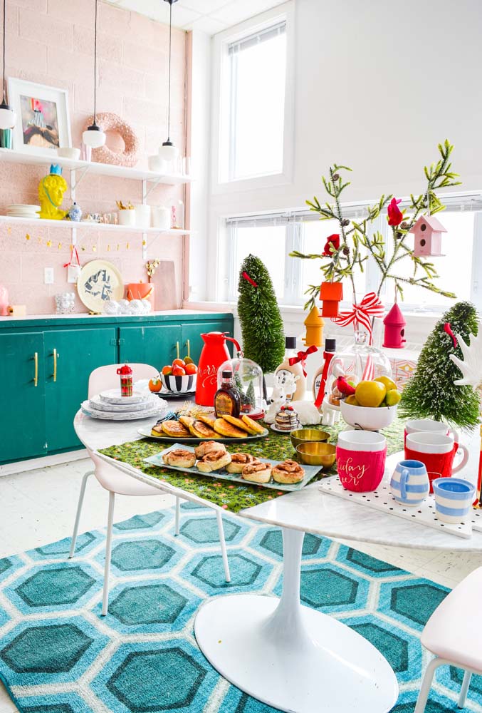 Inspire-se com 50 ideias criativas para decorar sua mesa de Natal