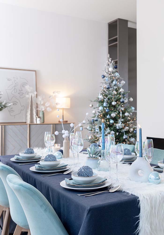 Inspire-se com 50 ideias criativas para decorar sua mesa de Natal