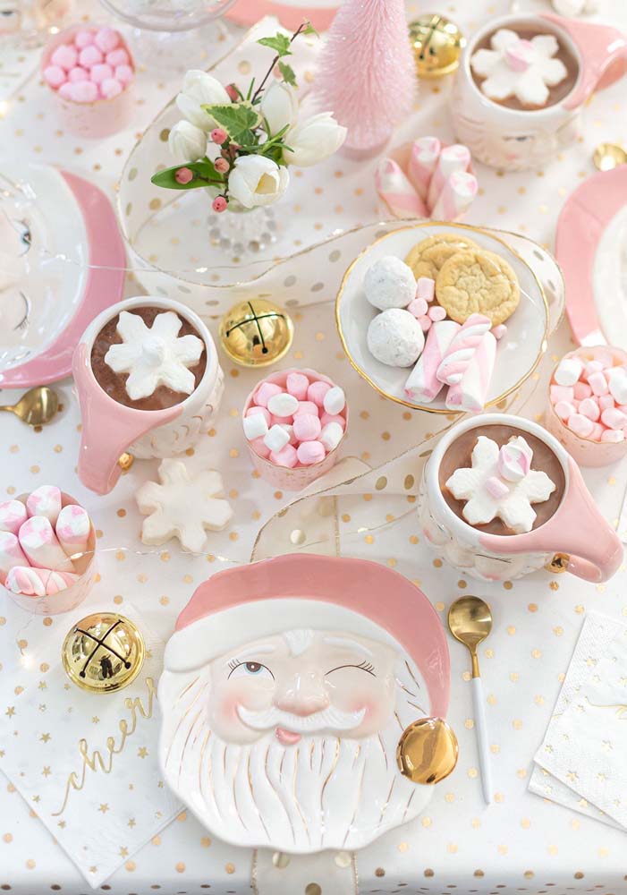 Inspire-se com 50 ideias criativas para decorar sua mesa de Natal