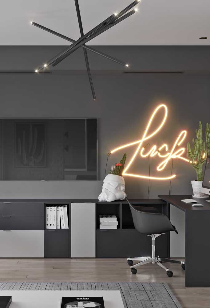 Inspire-se com belos projetos de decoração usando neon