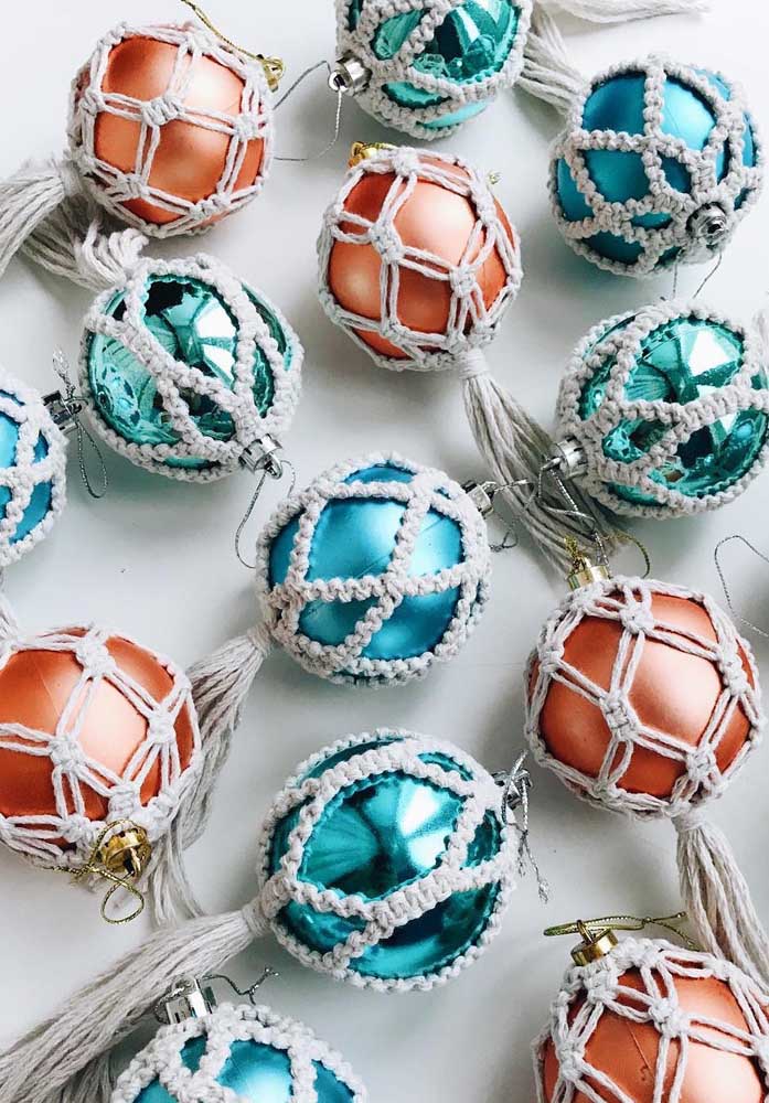 Bolas de Natal DIY: inspire-se com 60 ideias criativas e um passo a passo para fazer em casa