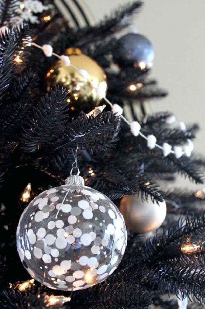 Bolas de Natal DIY: inspire-se com 60 ideias criativas e um passo a passo para fazer em casa