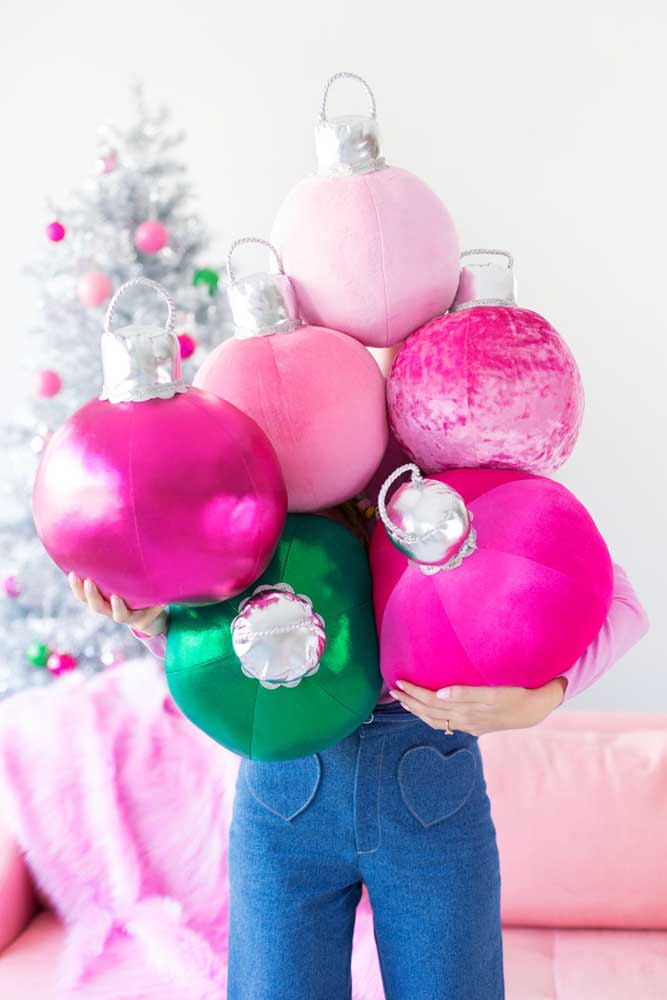 Bolas de Natal DIY: inspire-se com 60 ideias criativas e um passo a passo para fazer em casa