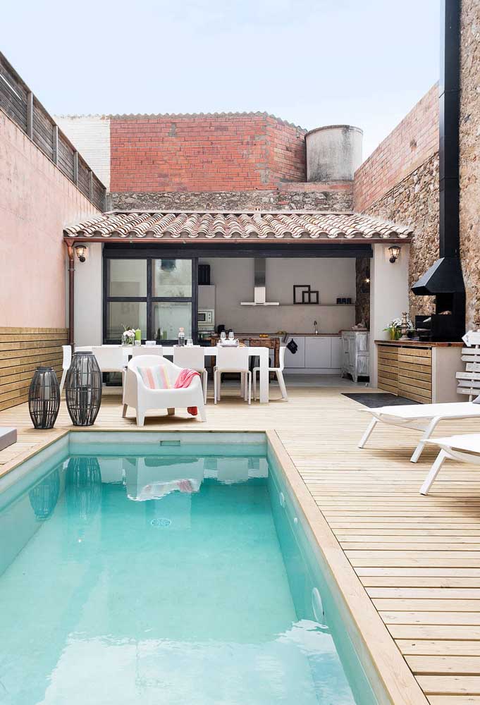 Piscinas decoradas em casa: inspirações incríveis para fazer a sua