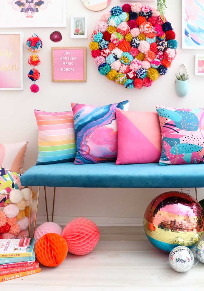 Almofadas inspiradoras: 60 ideias e fotos para criar com cores e estampas