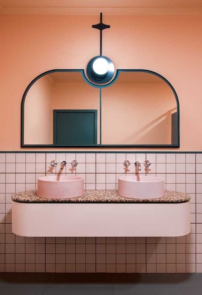 Decore seu banheiro com 60 ideias inspiradoras em rosa