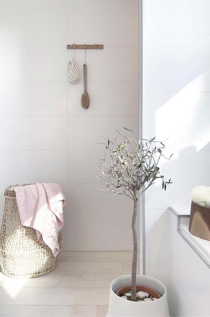 Ideias para decorar banheiro branco de forma criativa