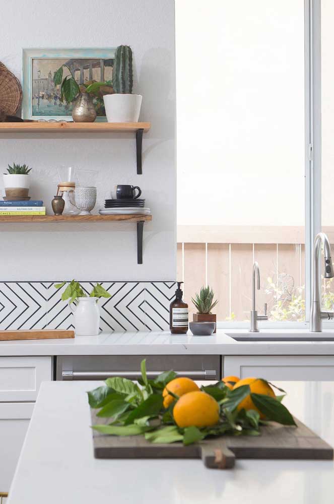 Inspire-se com 60 ideias criativas de azulejos para sua cozinha