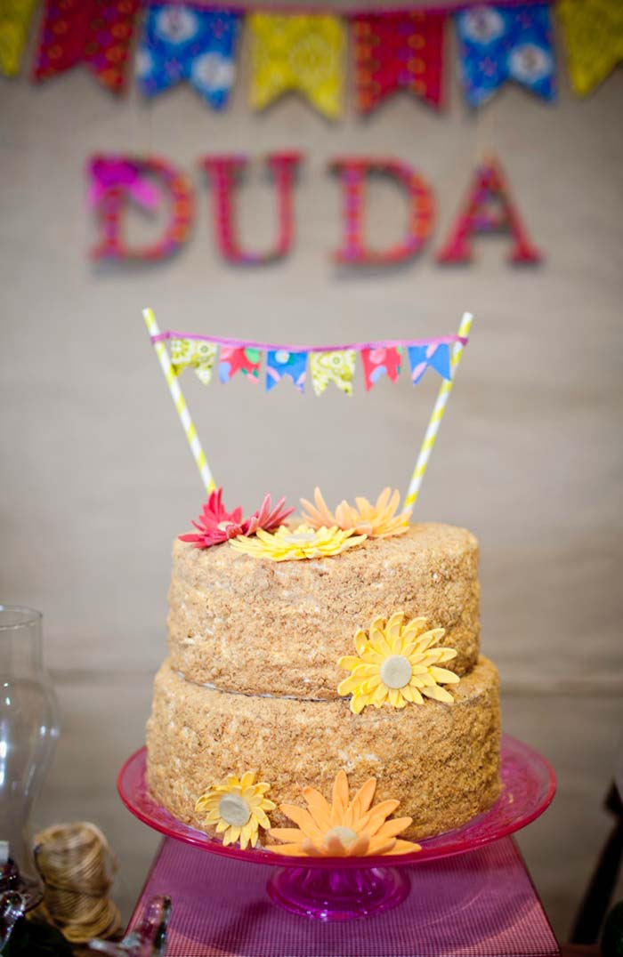 Decore sua festa junina com 80 ideias simples e criativas