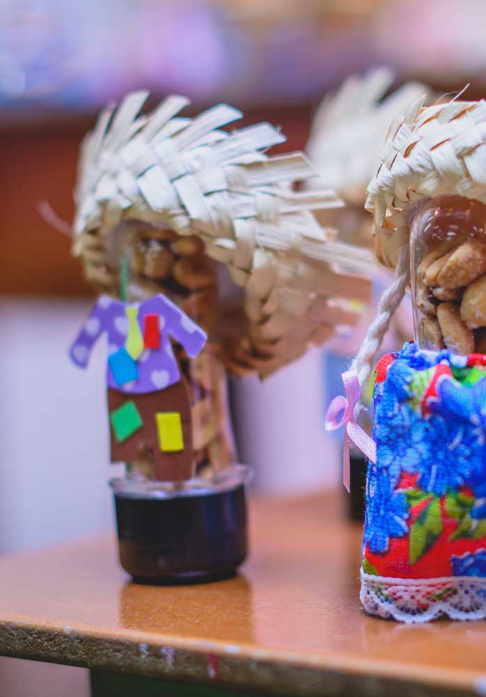 Decore sua festa junina com 80 ideias simples e criativas