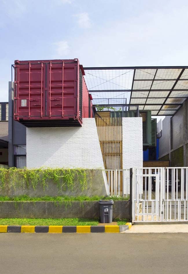 15 Ideias Criativas para Decorar Sua Casa Usando Containers Reciclados