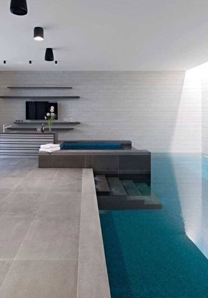 Pisos de piscina: as melhores opções para decorar com estilo