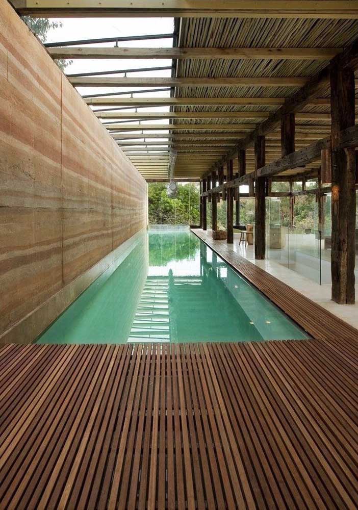 Pisos de piscina: as melhores opções para decorar com estilo