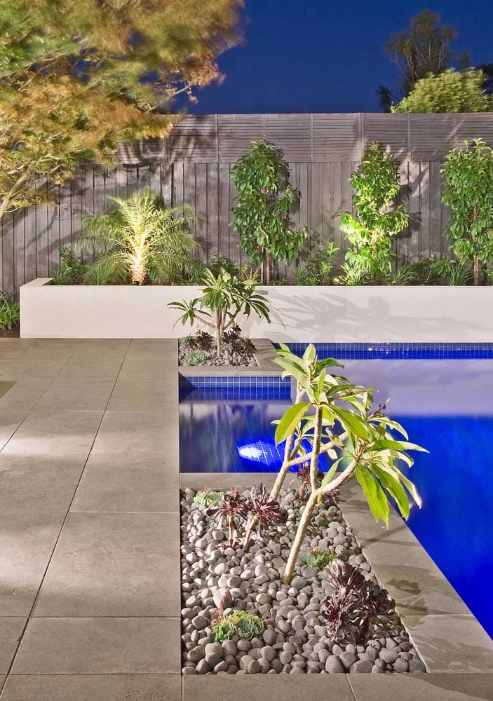 Pisos de piscina: as melhores opções para decorar com estilo