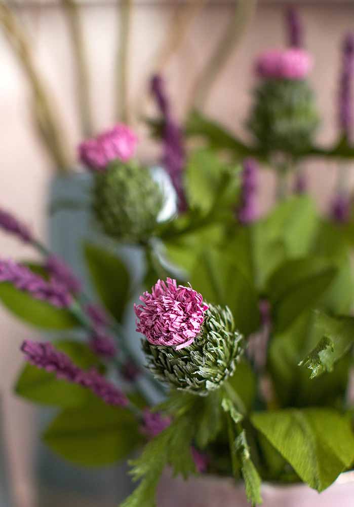 Flores de papel delicadas: aprenda o passo a passo com dicas para criar lindos buquês handmade