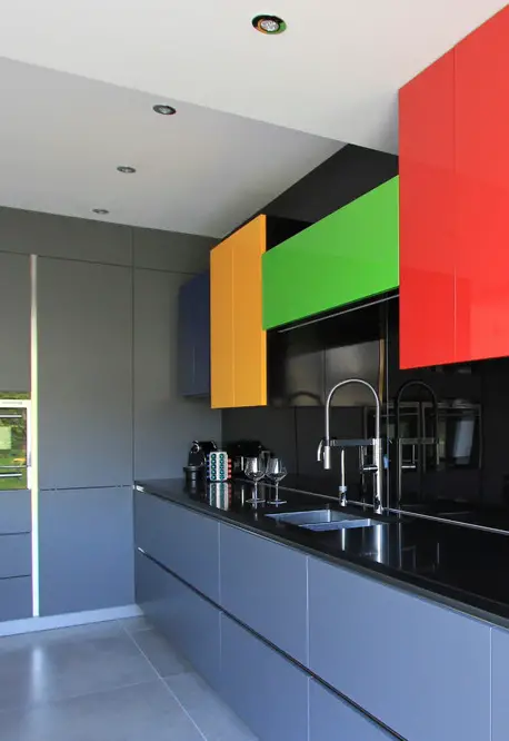 Cores vibrantes para sua cozinha - 65 ideias de decoração criativas para inspirar