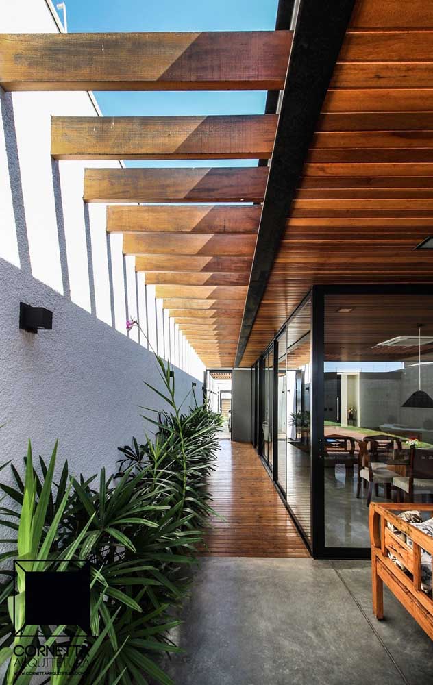 Madeira para pergolados incríveis: decoração de exteriores com estilo