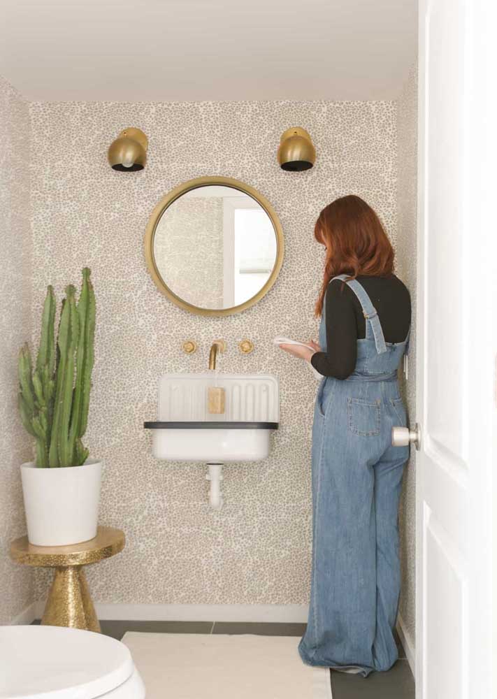 Transforme seu lavabo com papéis de parede elegantes