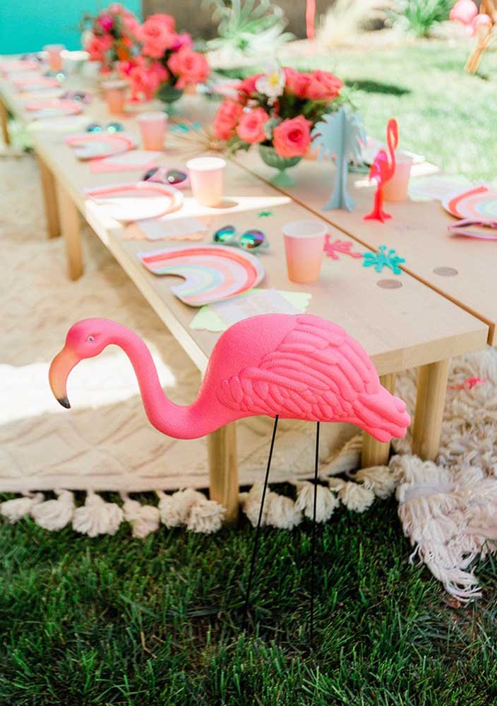 Inspire-se com 60 ideias criativas para uma festa Flamingo incrível