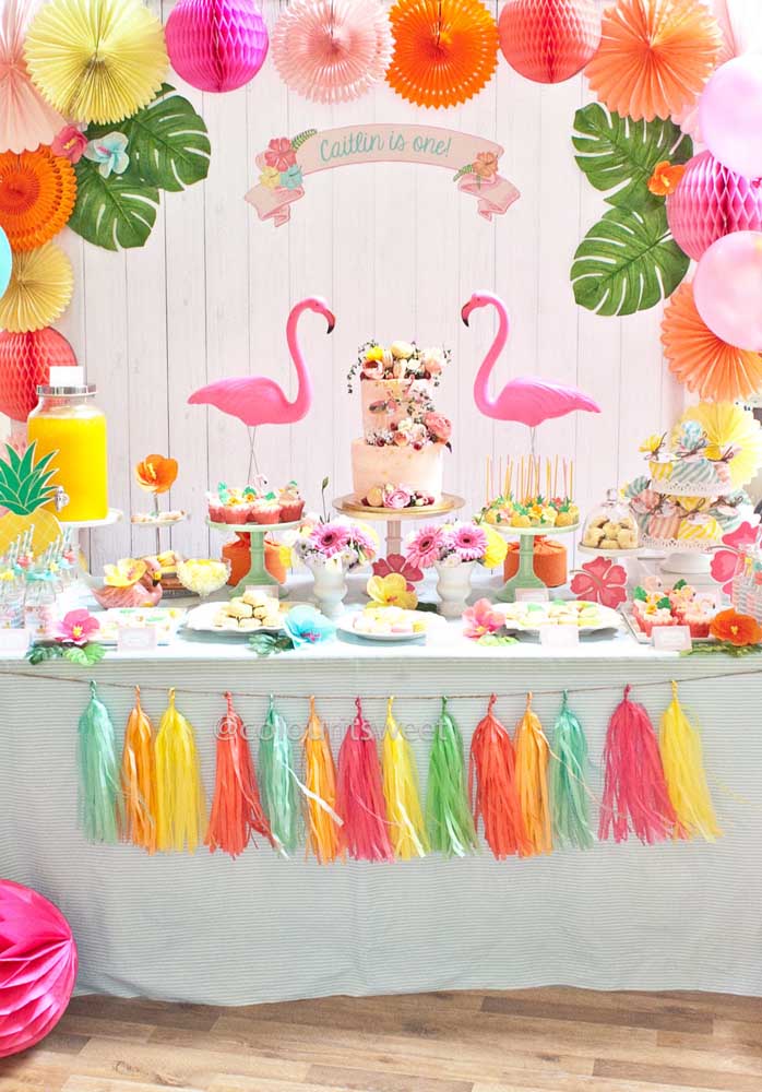 Inspire-se com 60 ideias criativas para uma festa Flamingo incrível